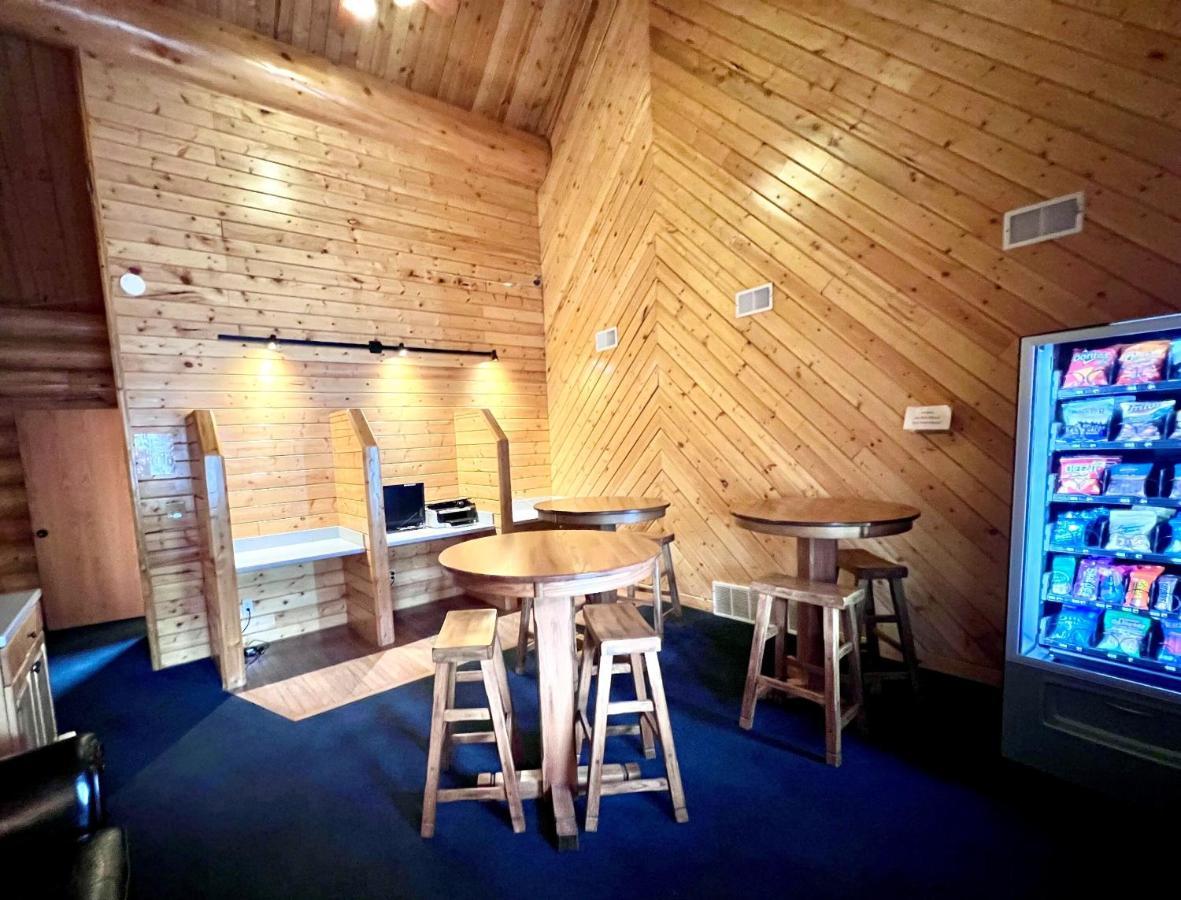 Vila Hibernation Station West Yellowstone Exteriér fotografie
