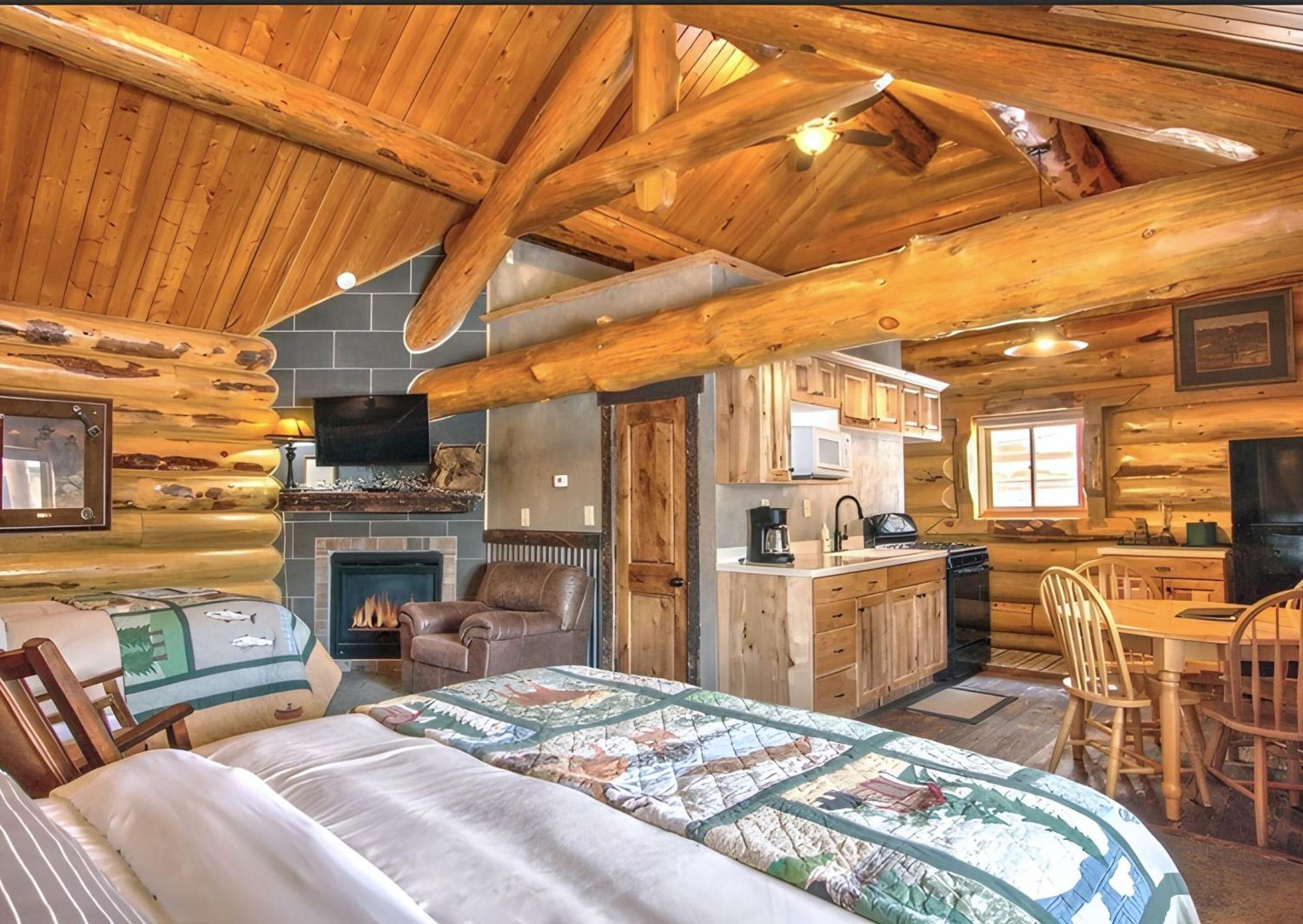 Vila Hibernation Station West Yellowstone Exteriér fotografie