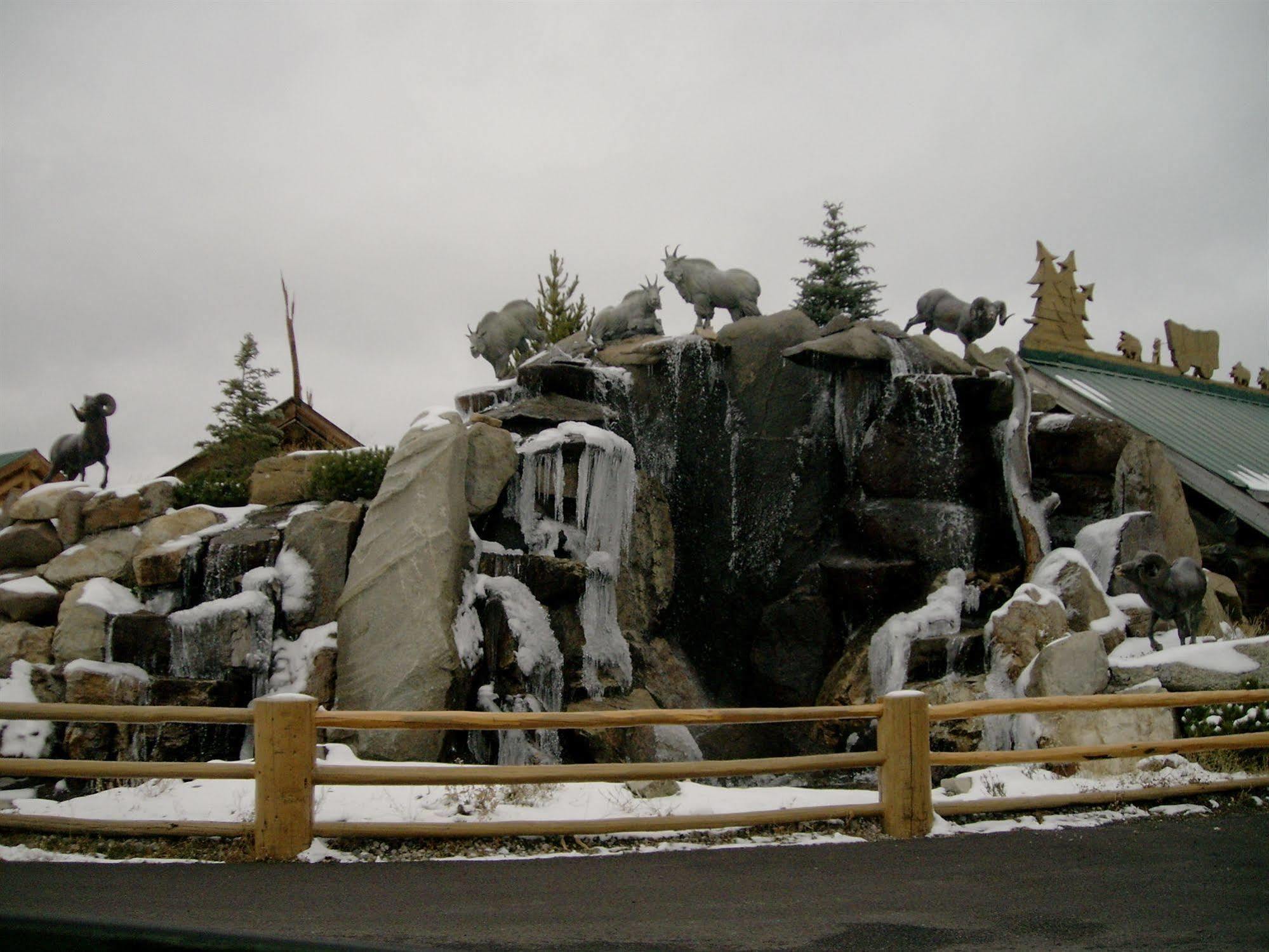 Vila Hibernation Station West Yellowstone Exteriér fotografie